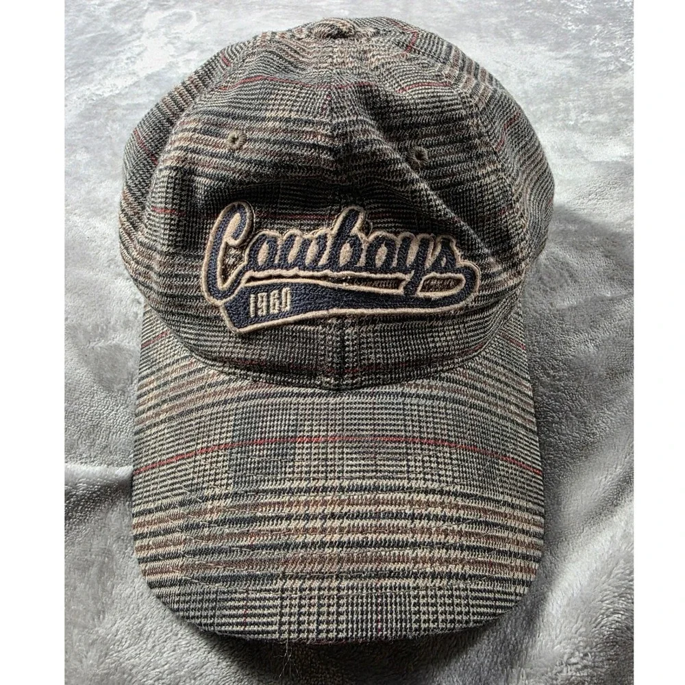 Dallas Cowboys Reebok Gridiron Classic Old Orchard Beach Plaid Adjustable Cap
